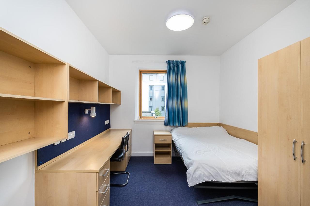 En Suite Rooms, Gillingham - Sk Bagian luar foto