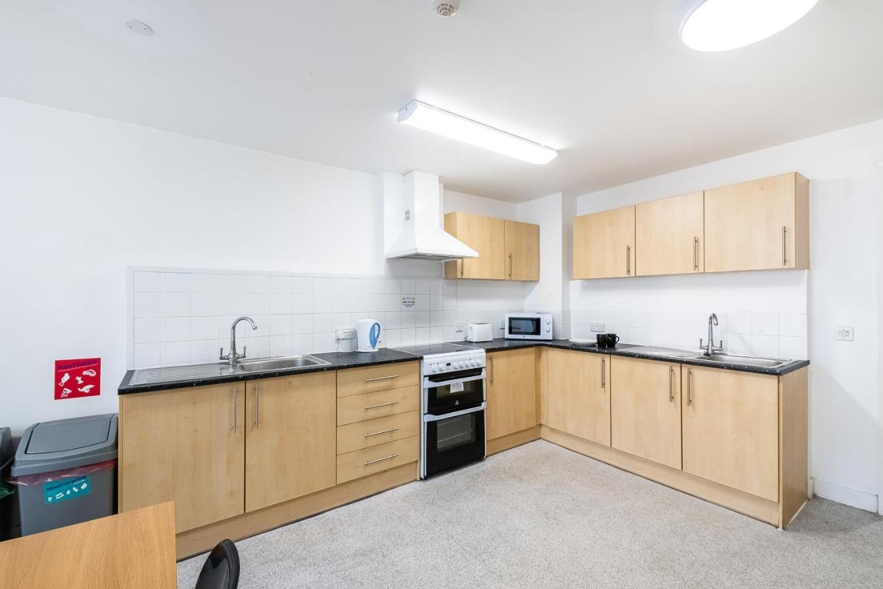 En Suite Rooms, Gillingham - Sk Bagian luar foto