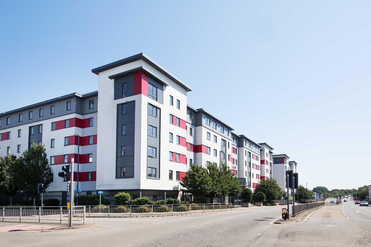 En Suite Rooms, Gillingham - Sk Bagian luar foto